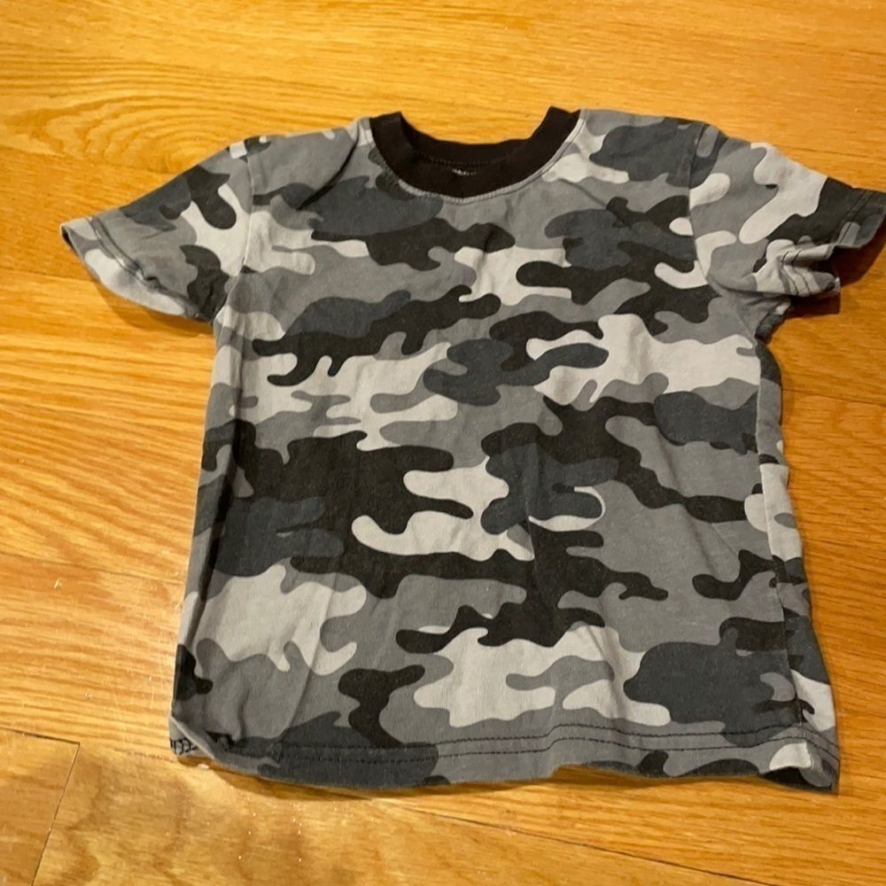 GARANIMALS 2 T T Shirt